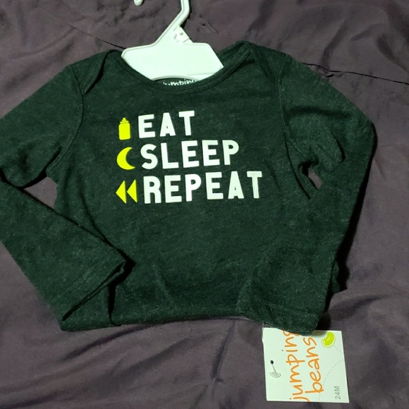 Tops - Picture 4 of 4